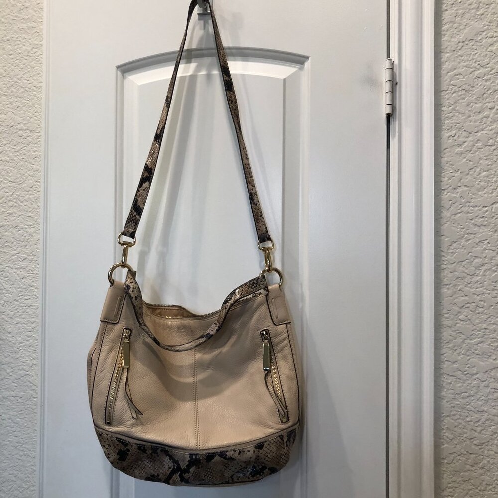 B. Makowsky Beige And Snake Pattern Crossbody Bag - image 7